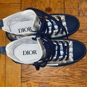 Never worn dior hightops realll!!